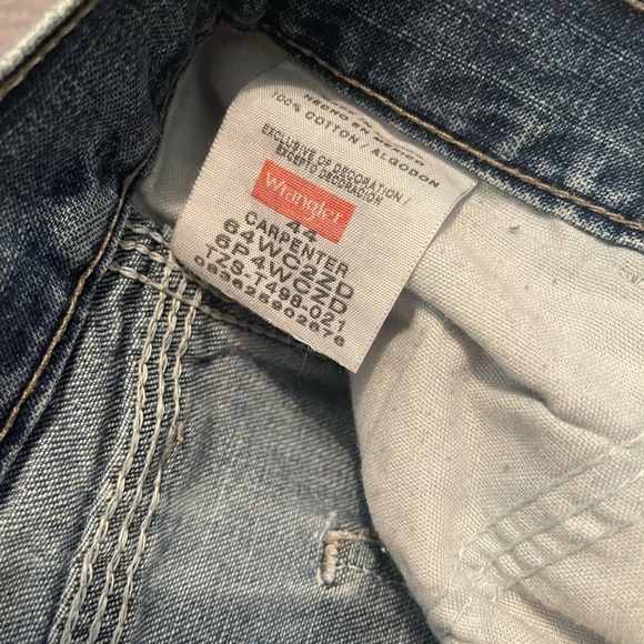 Size 44 wrangler carpenter blue Jean shorts (3 pairs) - Picture 5 of 5